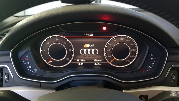 A4 B9 8W Virtual Cockpit 4