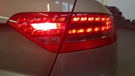 a5-b8-8t-rueckleuchtenadapter-halogen-auf-led-5